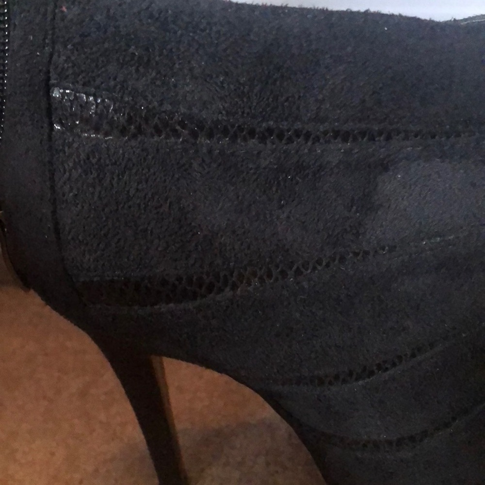 Black booties - Picture 2 of 3